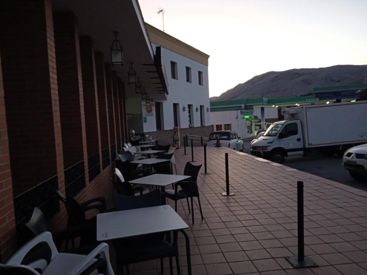 Apartamentos Refugio Del Viajero Parauta Exterior foto